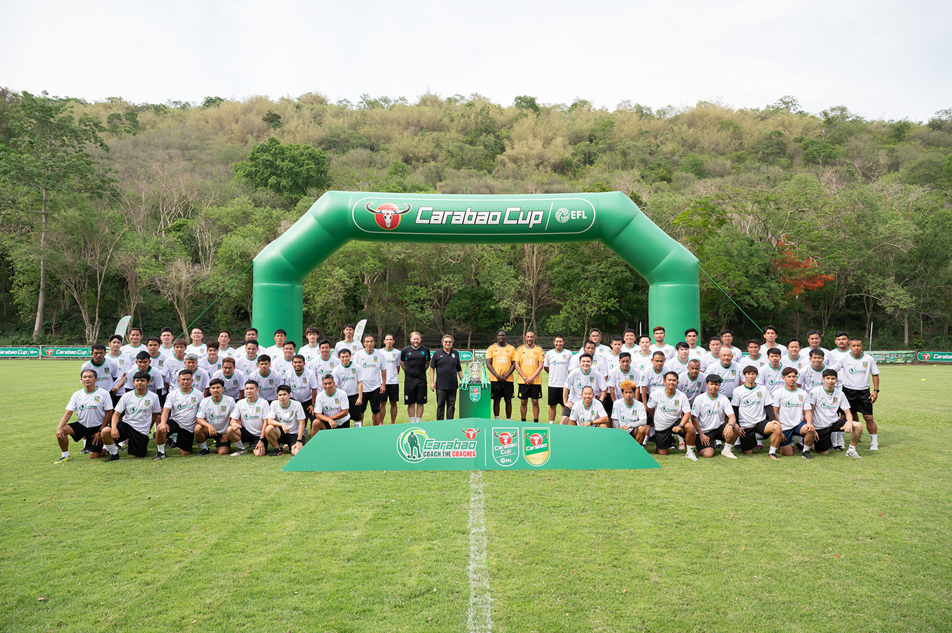 คาราบาวเปิด โครงการ Carabao Coach The Coaches ปี 4 ผนึก EFL พาโค้ชระดับโลกมาติวศาสตร์ลูกหนังให้กับโค้ชไทย เทียบเท่ามาตรฐานโลก ตอกย้ำผู้สนับสนุนคาราบาว คัพ และผู้นำด้าน Sport Marketing